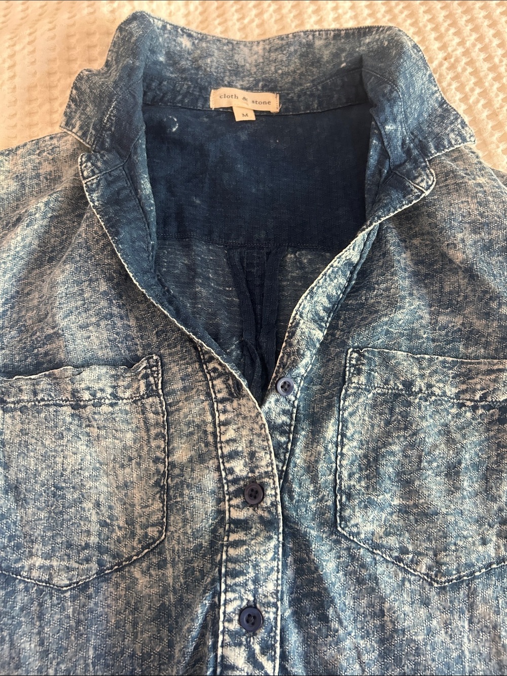 cloth & stone Washed High Low Roll Tab Sleeve Blue Button-Up Lightweight Blouse
